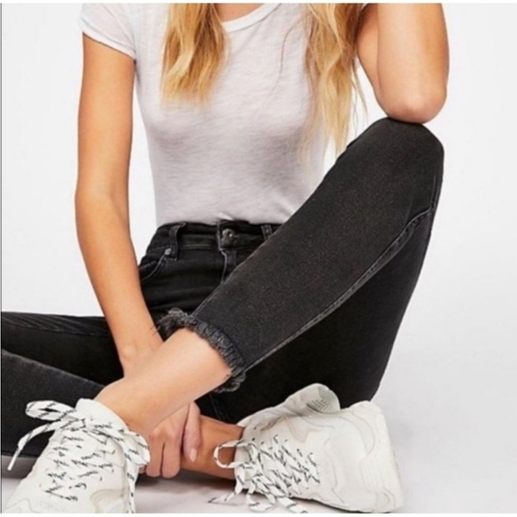 We The Free Black High Rise Ankle Skinny Jeans with Raw Hem - Picture 1 of 8